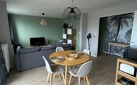Appartement Urbain A Deux Pas De La Plage