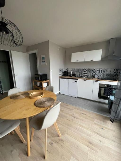 Appartement Urbain A Deux Pas De La Plage Le Havre Esterno foto